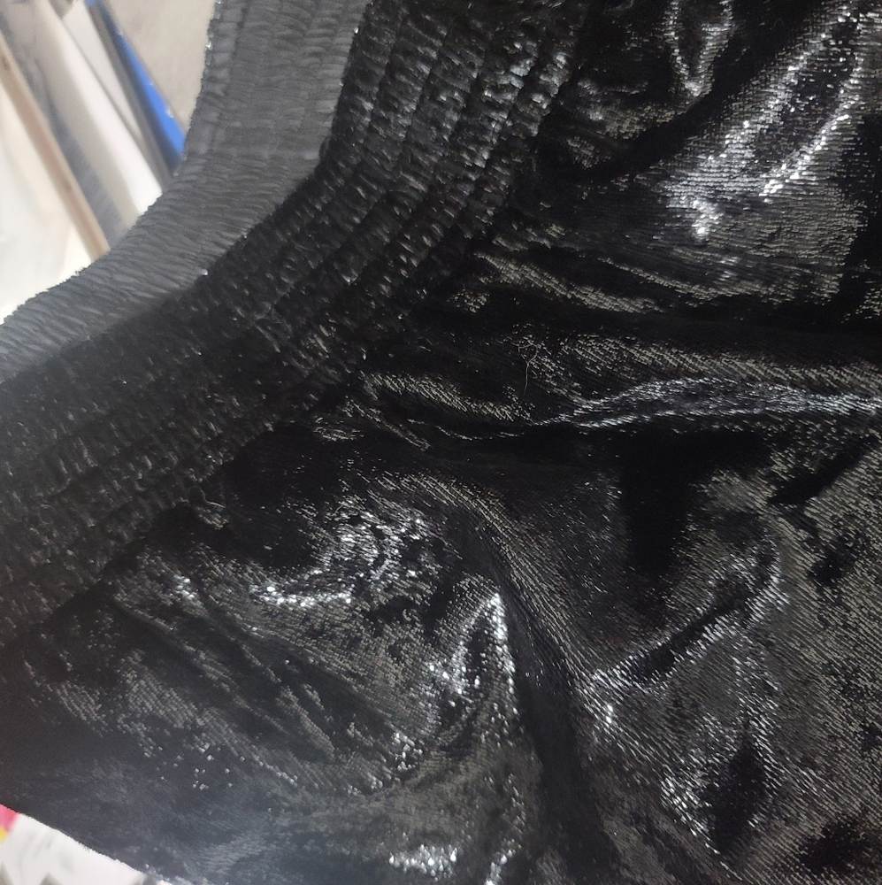 7 For All Mankind Luxe Jogger in Black Shine Size M  Festive Shiny Party Pant - Picture 10 of 14